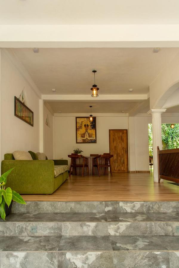 Deltora Villa - Free Drop Off To Galle Fort By Tuktuk Buitenkant foto