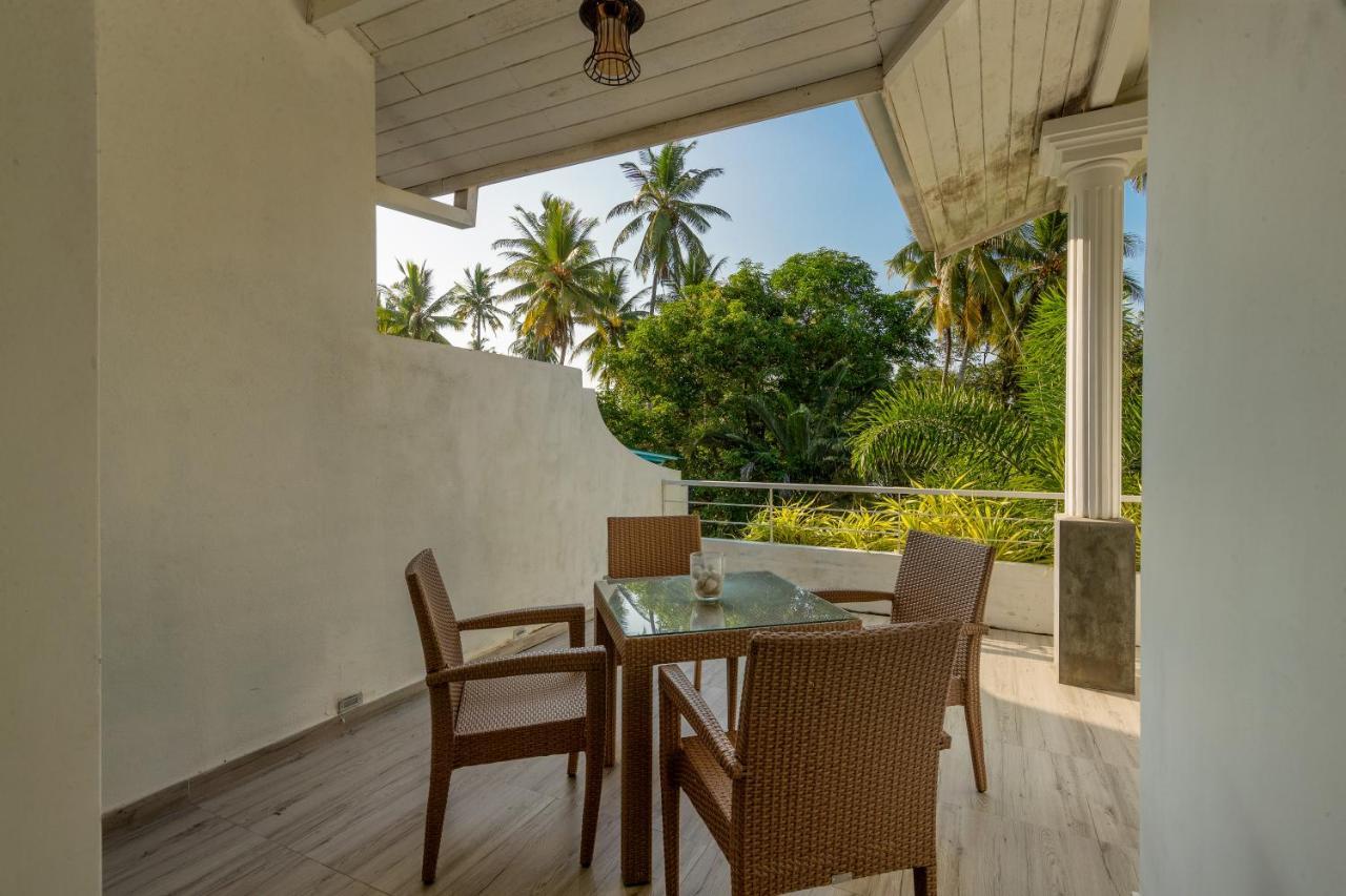 Deltora Villa - Free Drop Off To Galle Fort By Tuktuk Buitenkant foto