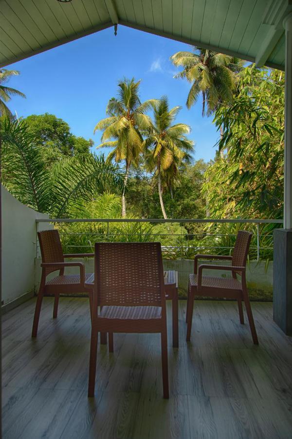Deltora Villa - Free Drop Off To Galle Fort By Tuktuk Buitenkant foto