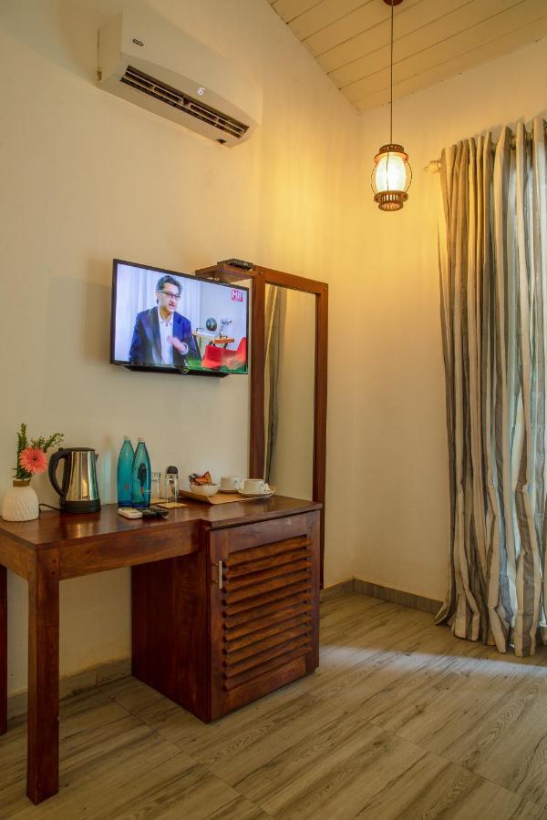 Deltora Villa - Free Drop Off To Galle Fort By Tuktuk Buitenkant foto